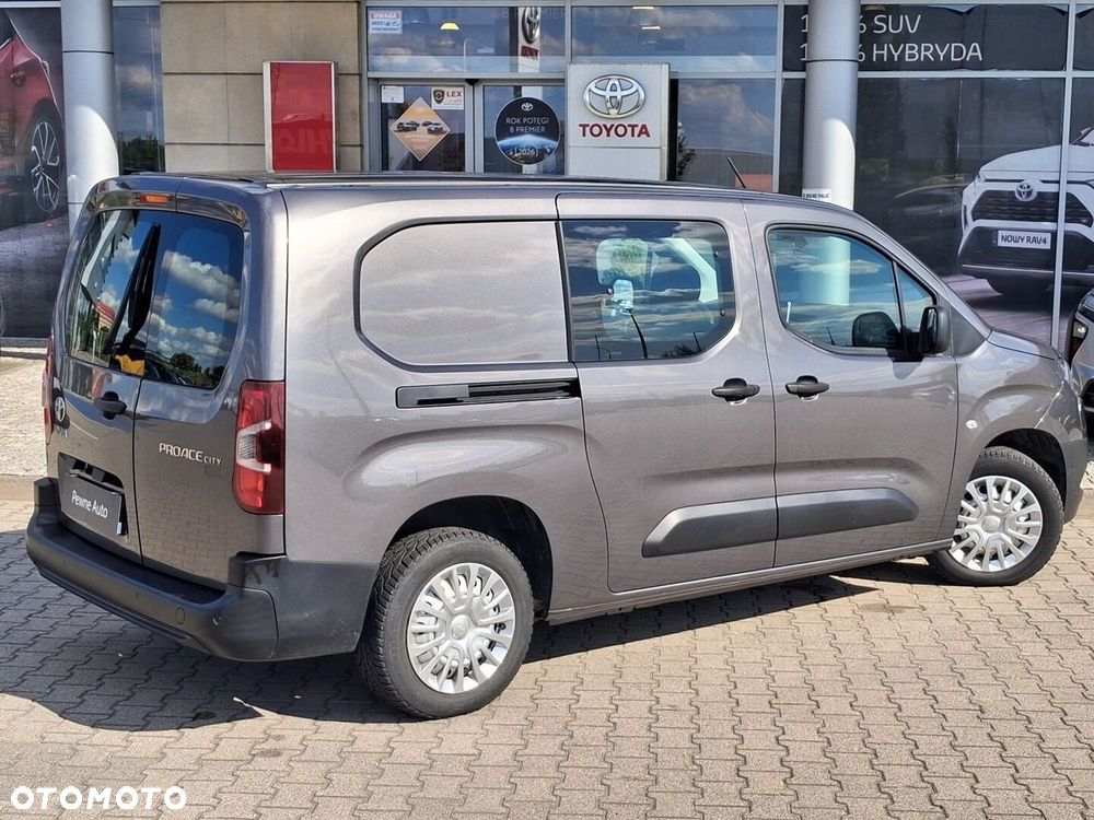 Toyota PROACE CITY VERSO - 5