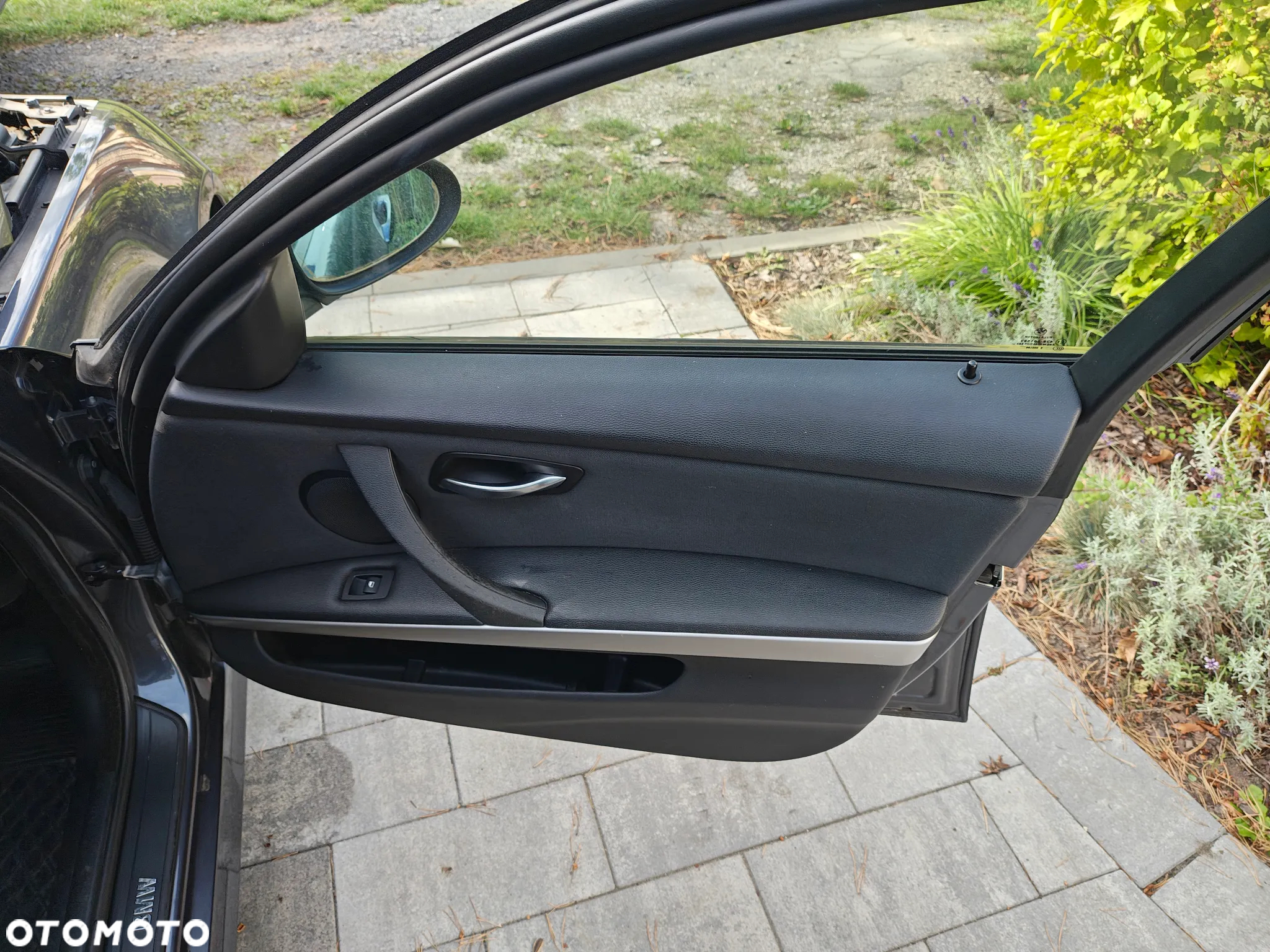 BMW Seria 3 320i Touring - 18