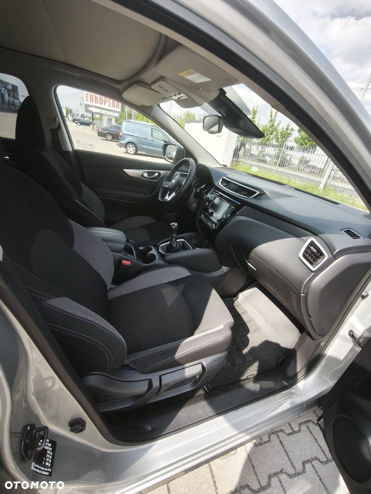 Nissan Qashqai 1.3 DIG-T N-Connecta - 8
