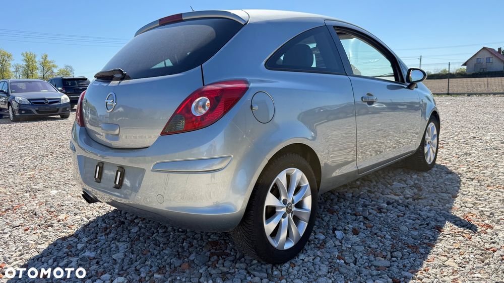 Opel Corsa 1.4 16V 150 Jahre - 19
