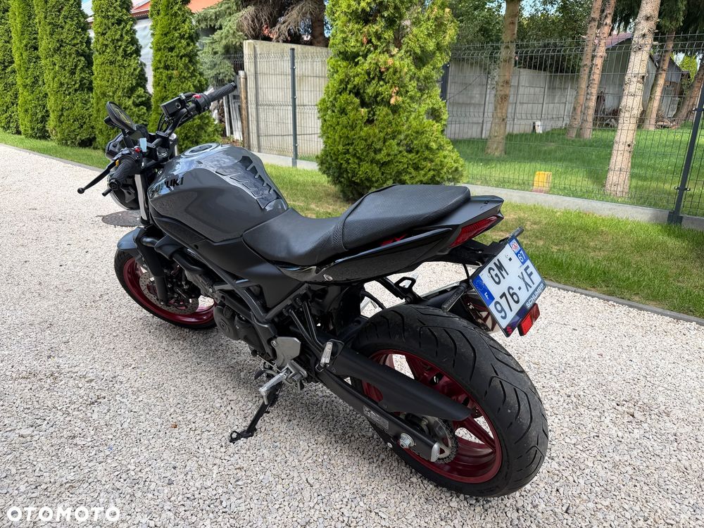 Suzuki SV - 4