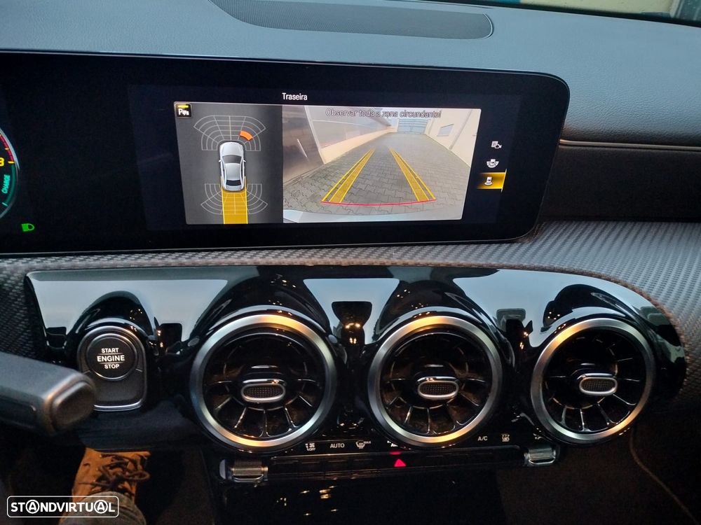 Mercedes-Benz A 250 Limousine e - 12