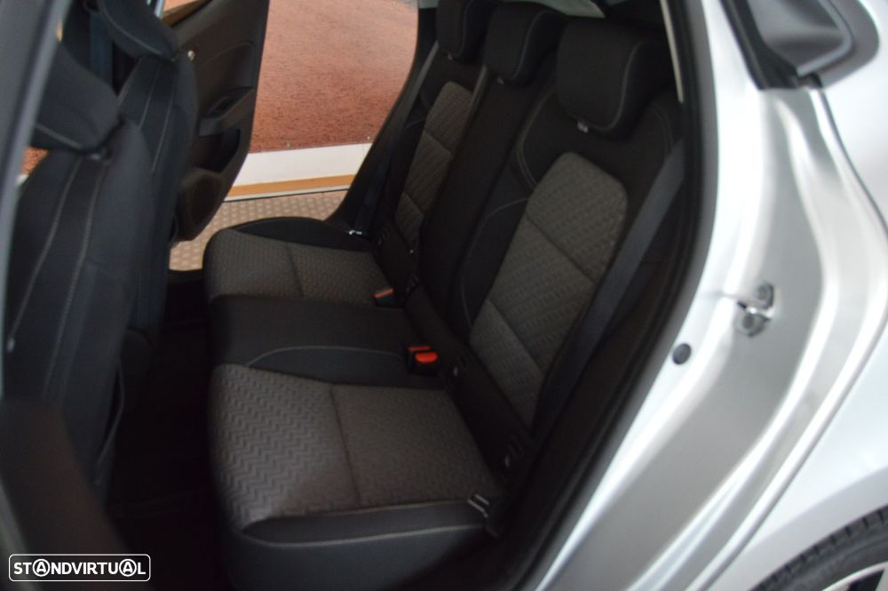 Renault Clio TCe 90 X-tronic INTENS - 24