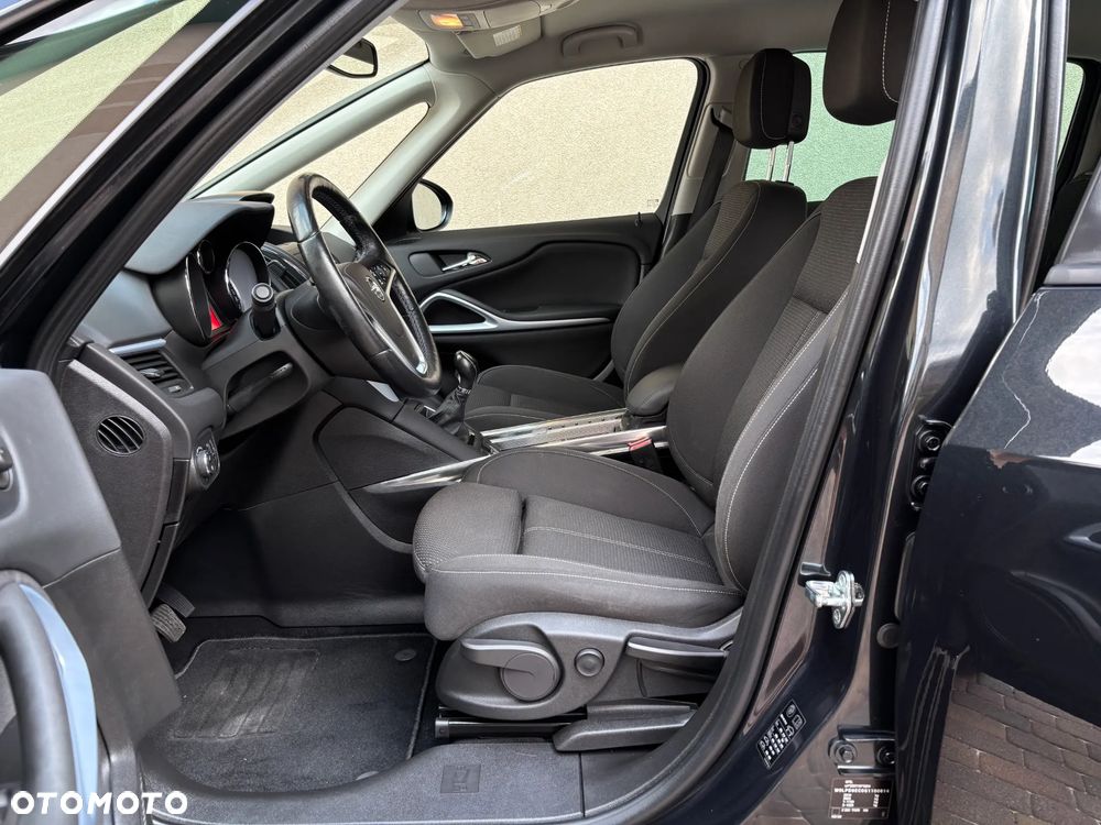 Opel Zafira Tourer 1.4 Turbo drive - 21