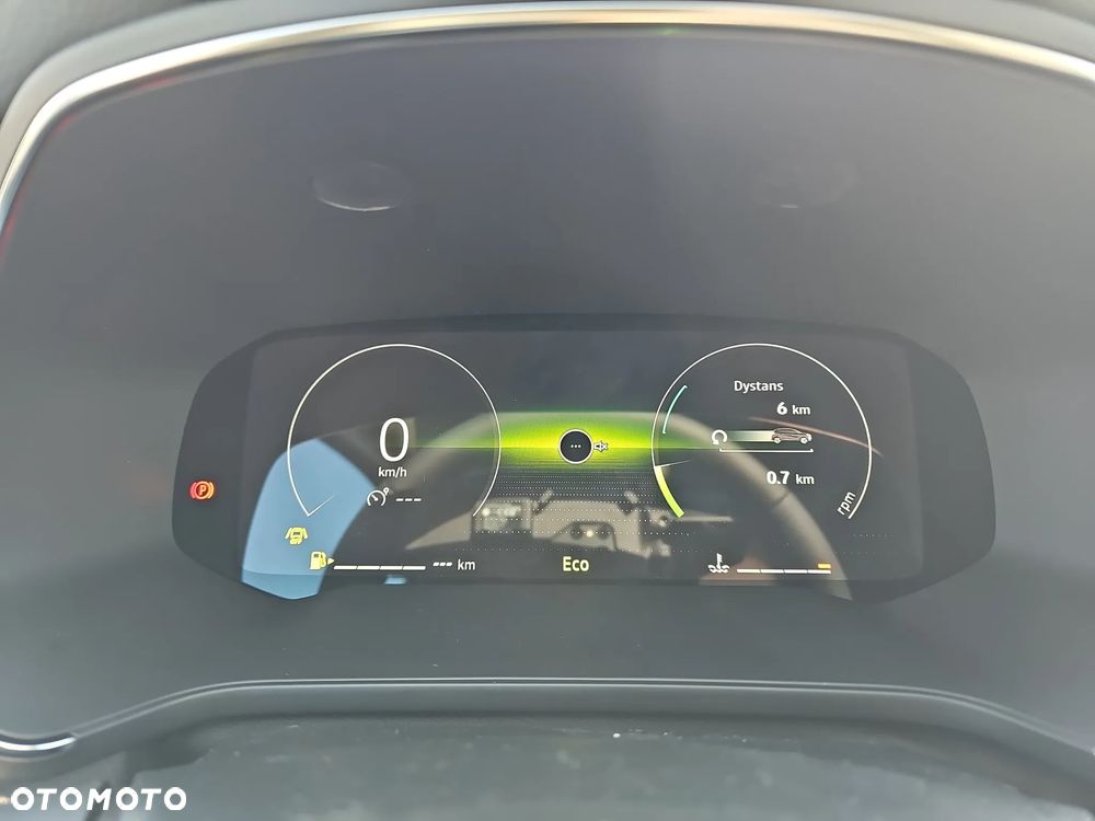 Renault Captur - 22