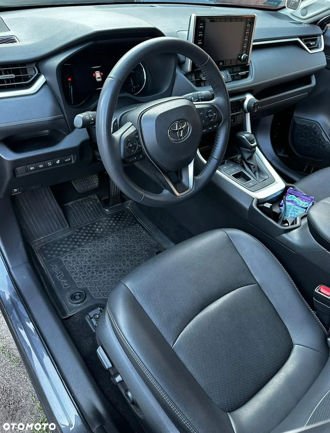 Toyota RAV4 - 4