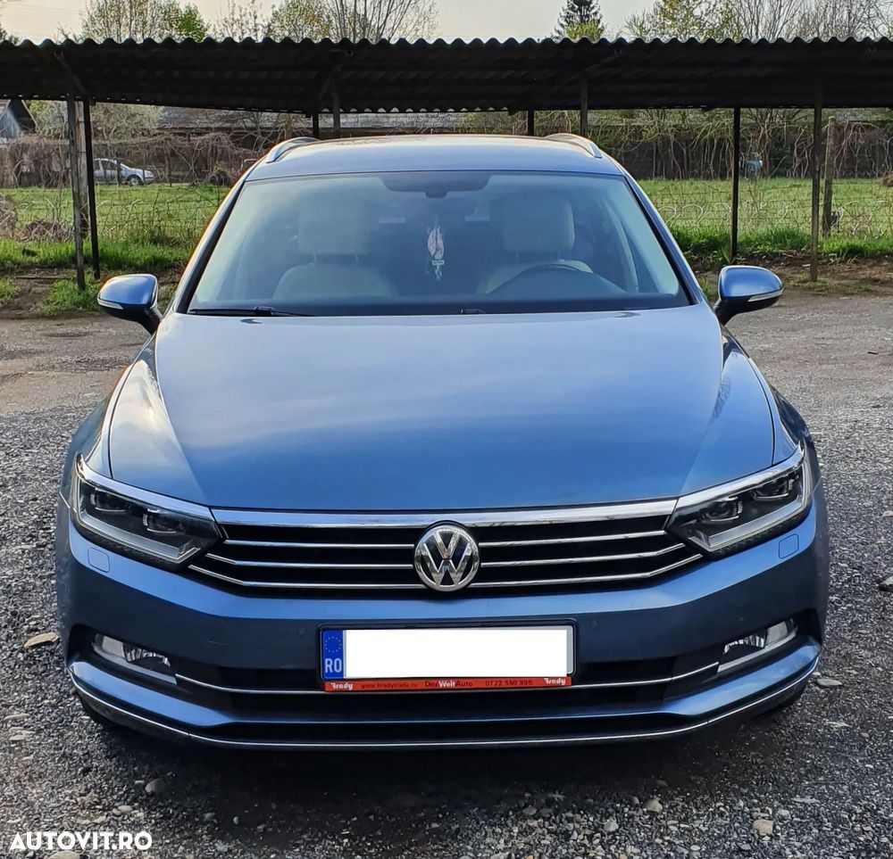 Volkswagen Passat 2.0 TDI DSG Comfortline - 1