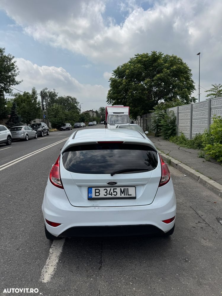 Ford Fiesta - 9