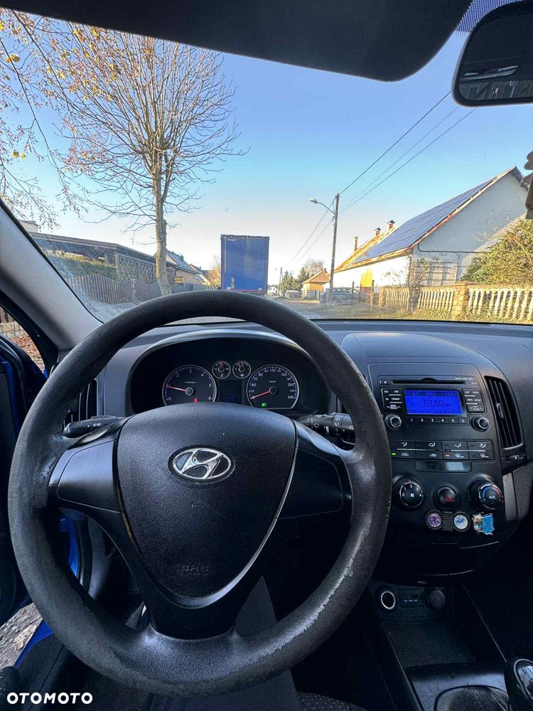 Hyundai i30 1.6 CRDi Classic + - 11