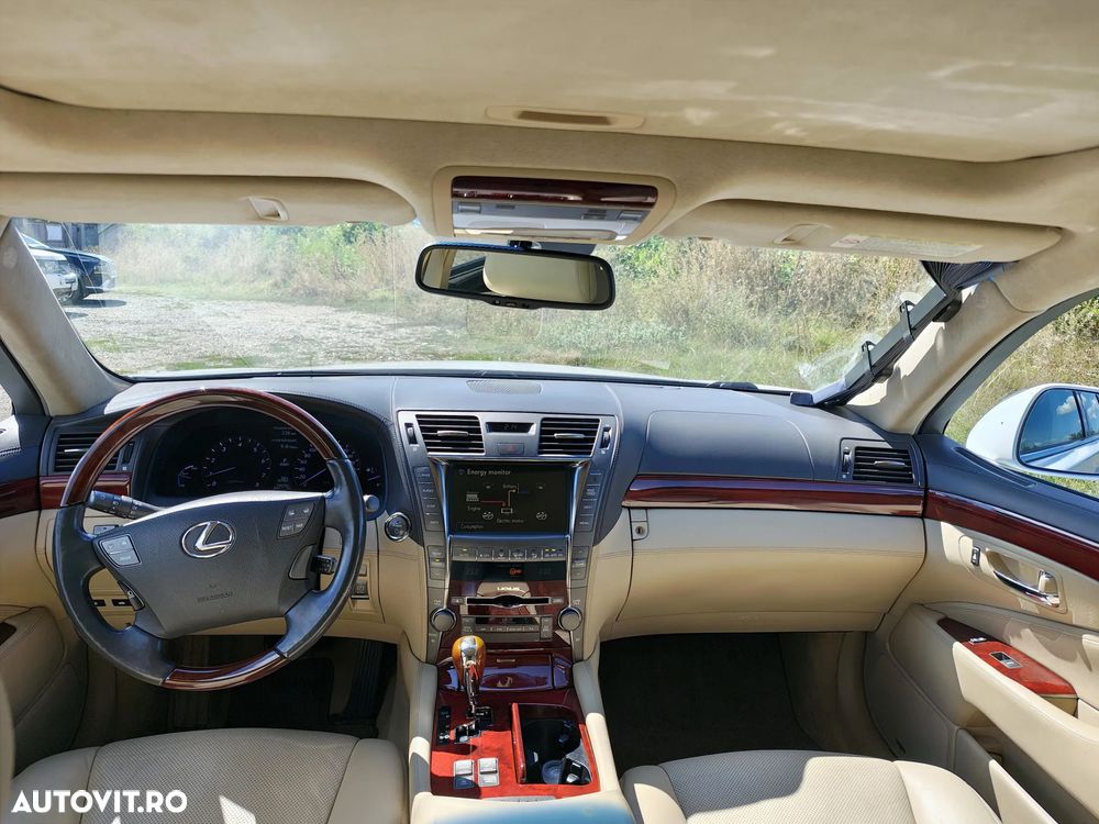 Lexus Seria LS - 8