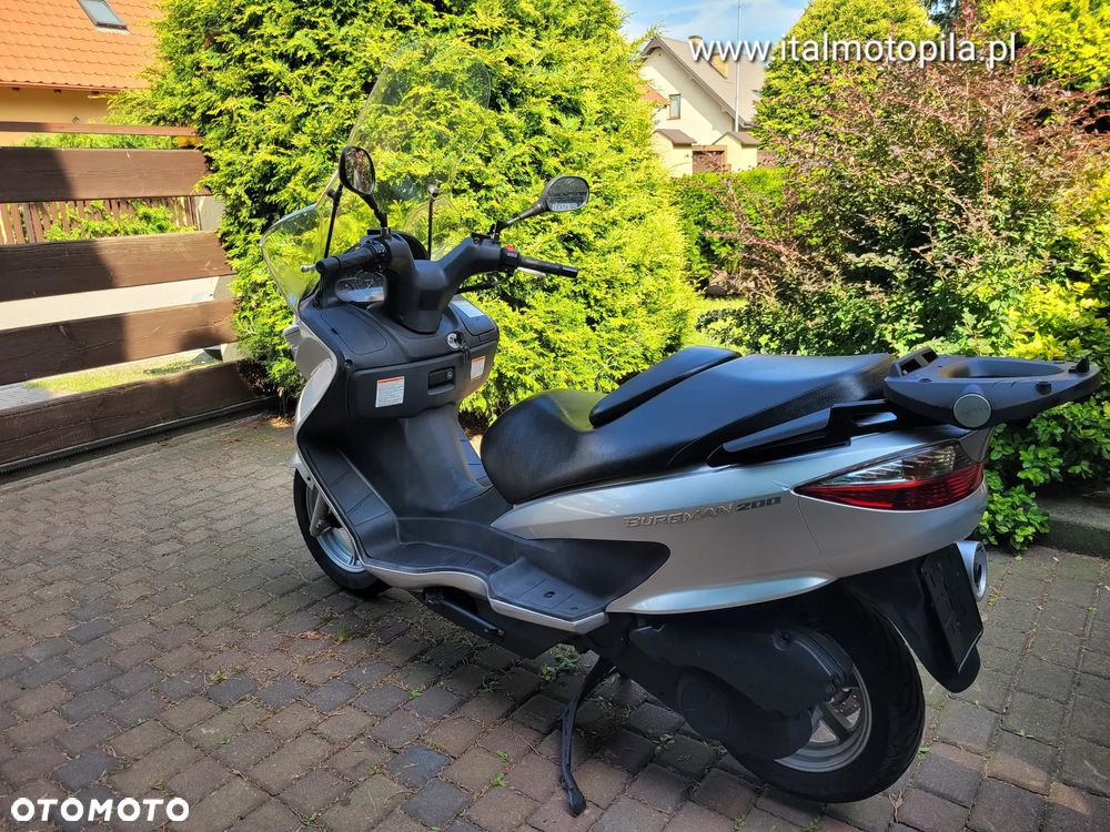 Suzuki Burgman - 21