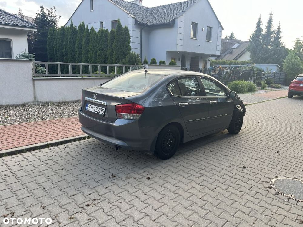 Honda City 1.4 Comfort - 3