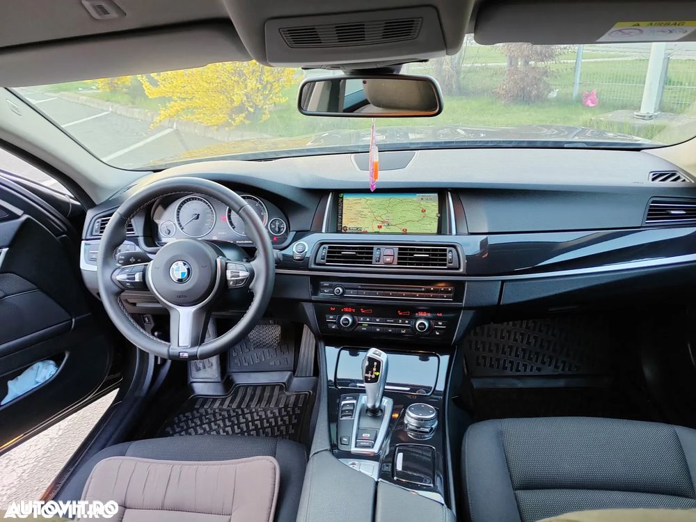 BMW Seria 5 525d Aut. - 9