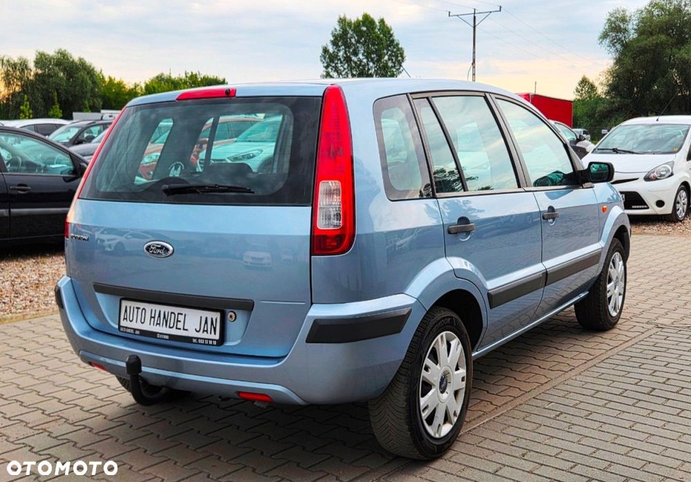 Ford Fusion - 3