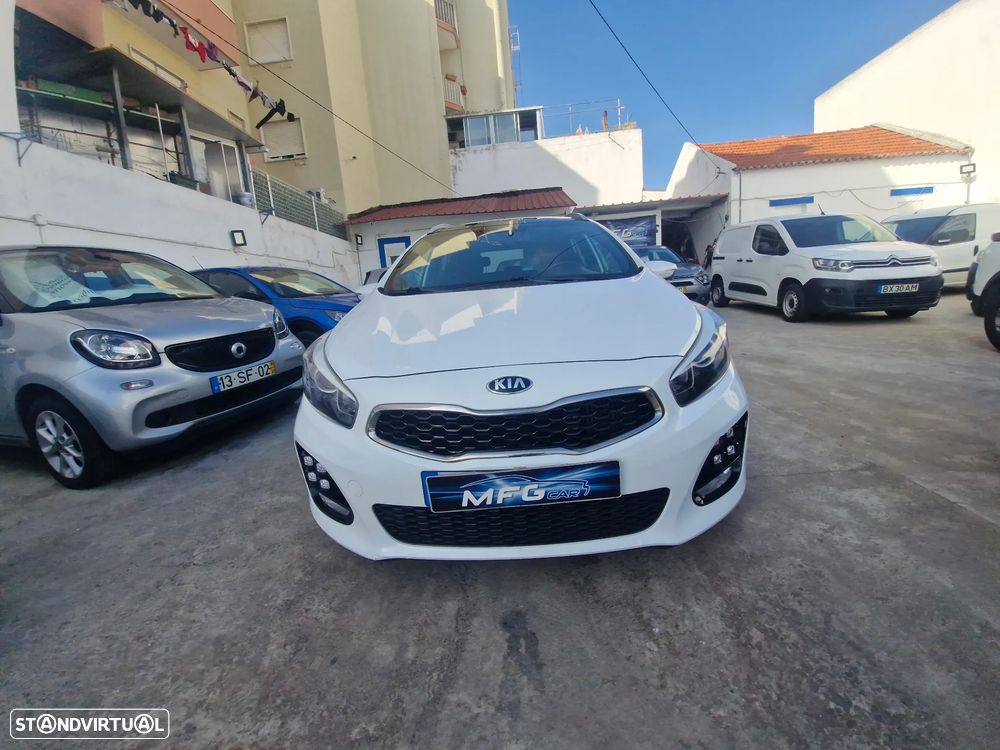 Kia Ceed SW 1.6 CRDi GT Line - 3