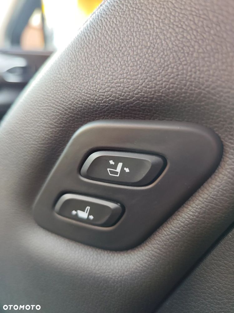 Hyundai Santa Fe 2.0 CRDi Platinum 4WD 7os - 29