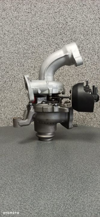 Turbina  Citroen Peugeot 2.0 HDi 150 KM 163KM 806500 - 2