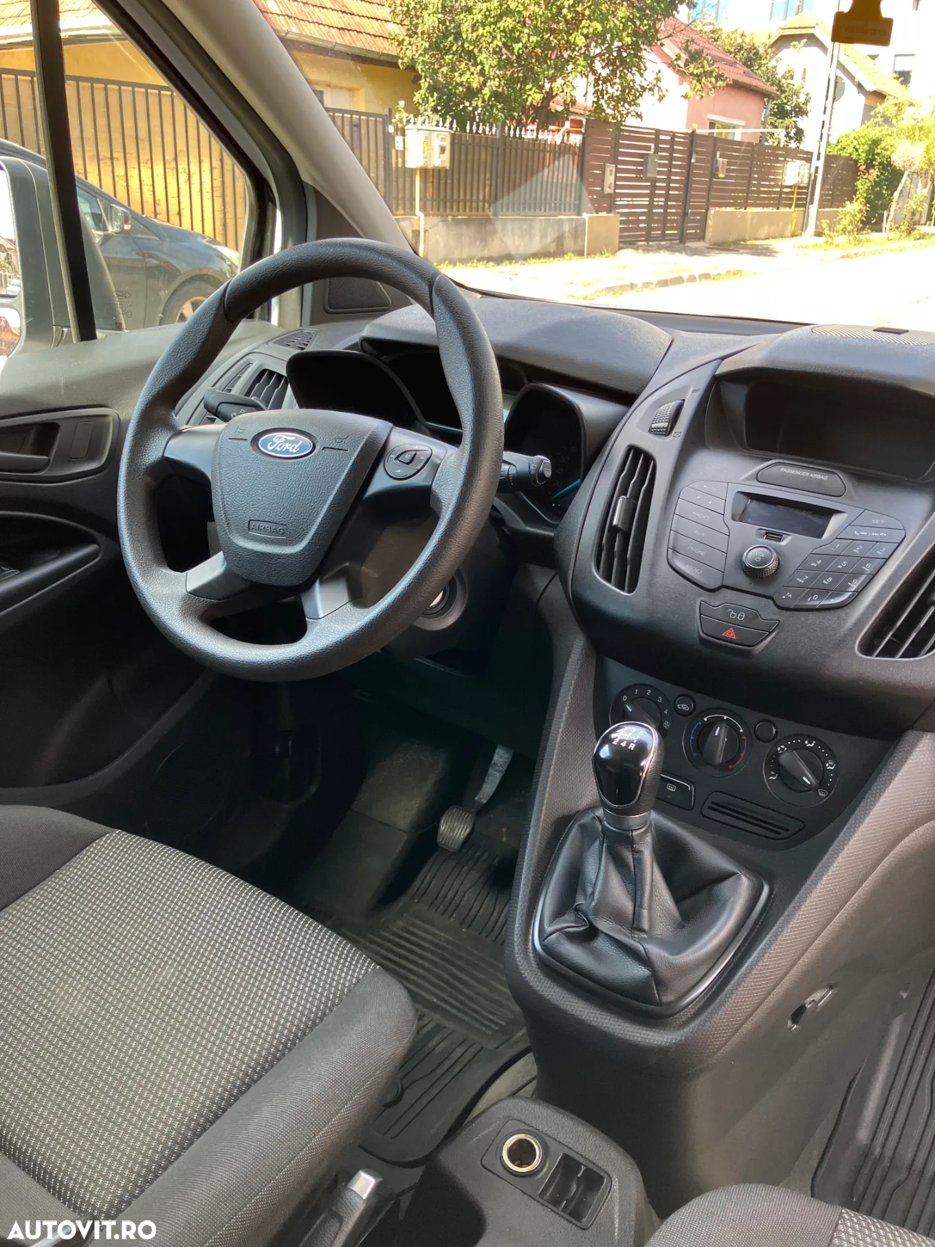Ford Transit Connect - 9