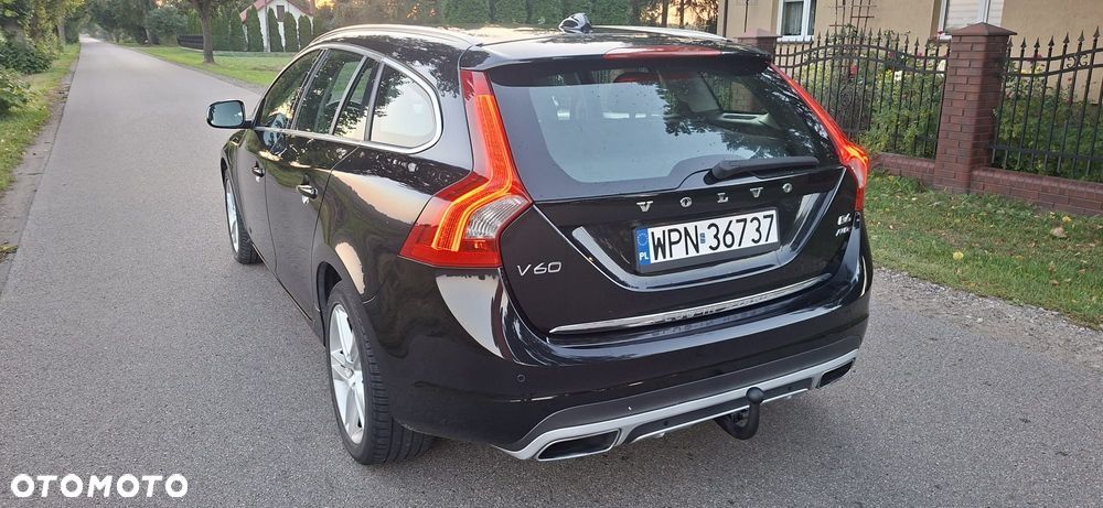Volvo V60 D6 AWD Plug-in Hybrid Summum - 6