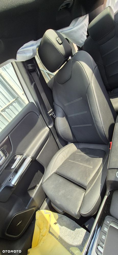 Mercedes-Benz GLA 200 AMG Line - 27