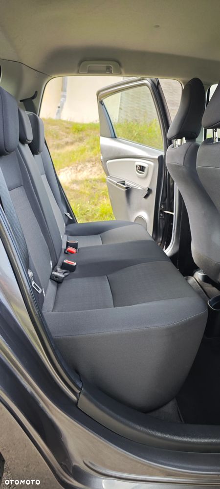 Toyota Yaris 1.5 Premium - 6
