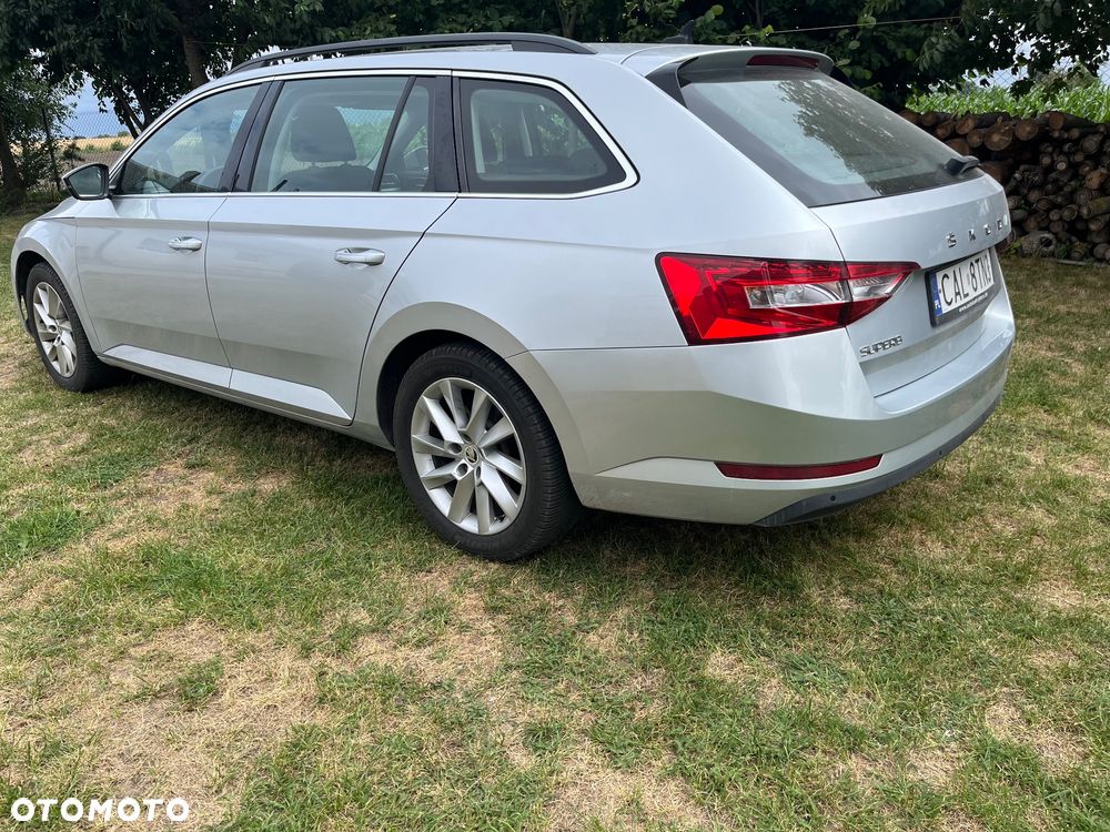 Skoda Superb 2.0 TDI Active DSG - 4