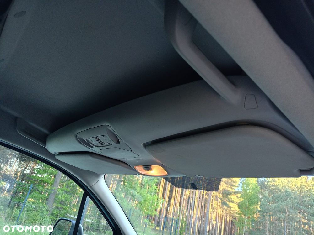 Ford Transit Connect II - 19
