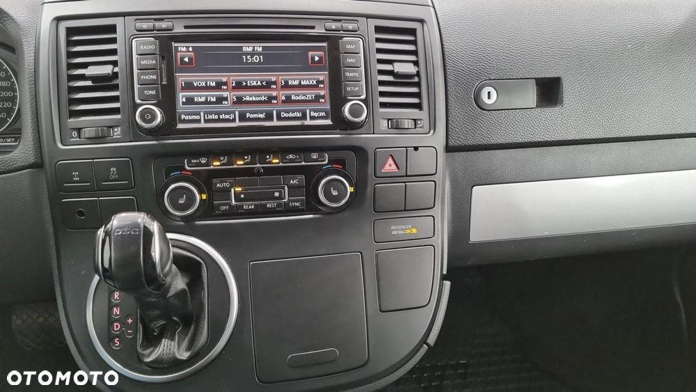 Volkswagen Multivan - 20