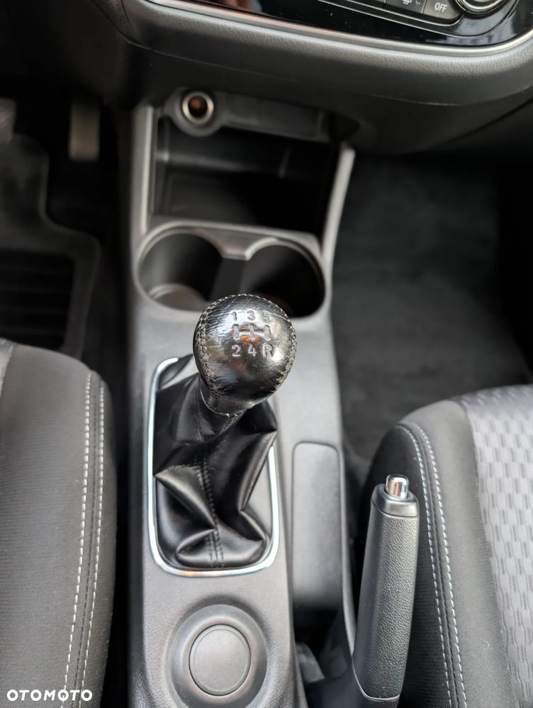Mitsubishi Outlander - 27