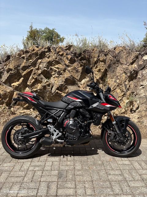 Suzuki GSX 8 S 2024 - 5