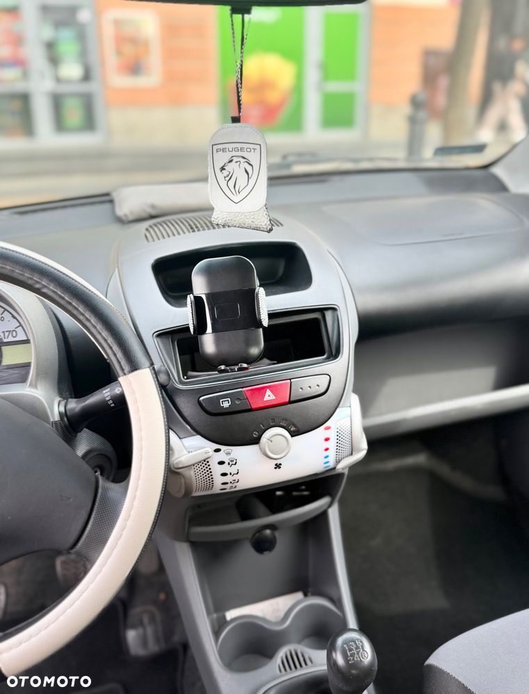 Peugeot 107 1.0 Trendy - 14