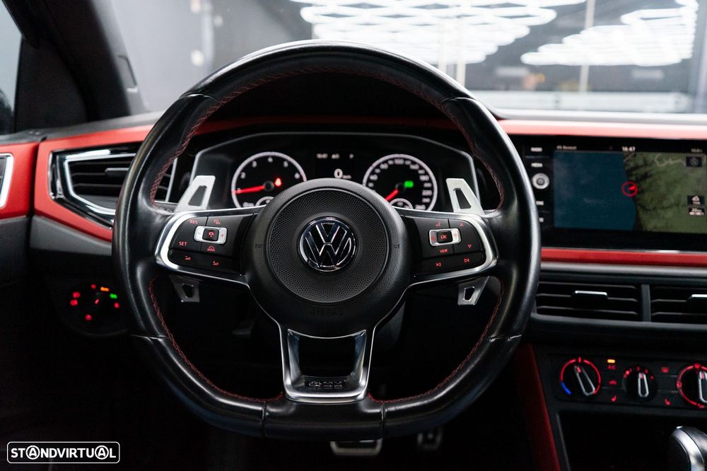 VW Polo 2.0 TSI GTI DSG - 36