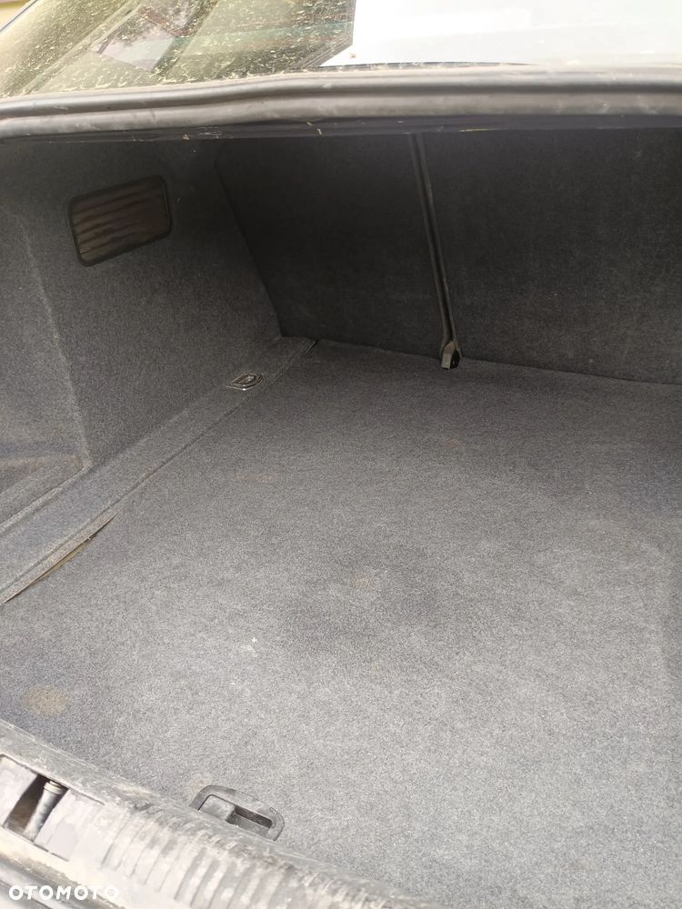 Seat Exeo 2.0 TDI DPF Style - 14