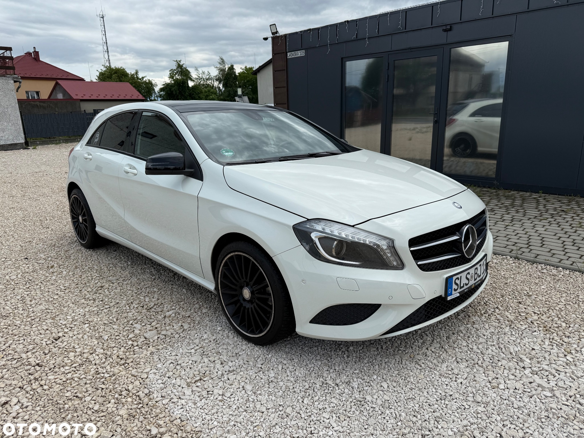 Mercedes-Benz Klasa A 200 (BlueEFFICIENCY) Urban - 3