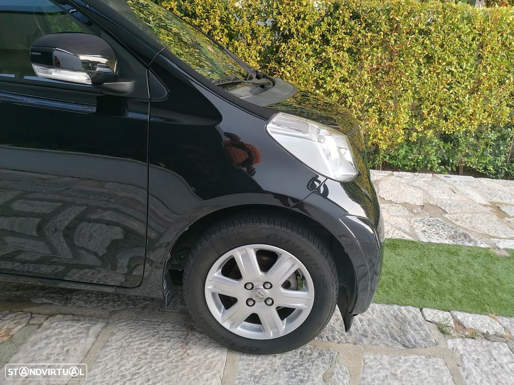 Toyota iQ 1.0 VVT-i Essential+AC - 12