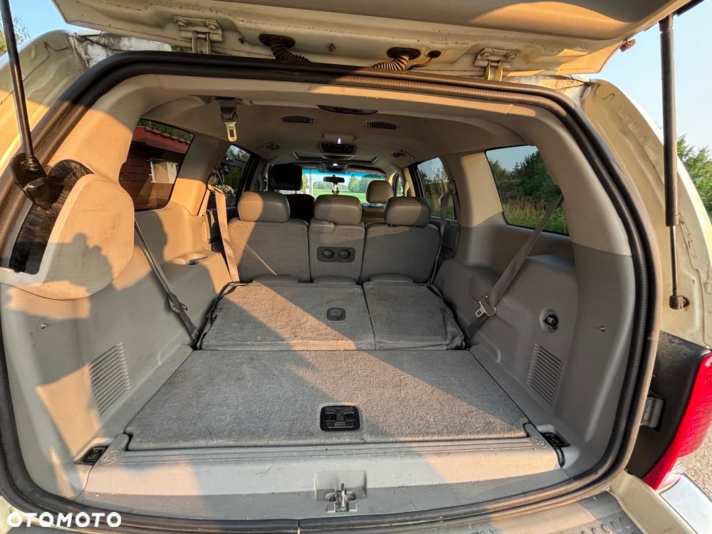 Chrysler Aspen 4.7 Limited AWD - 11