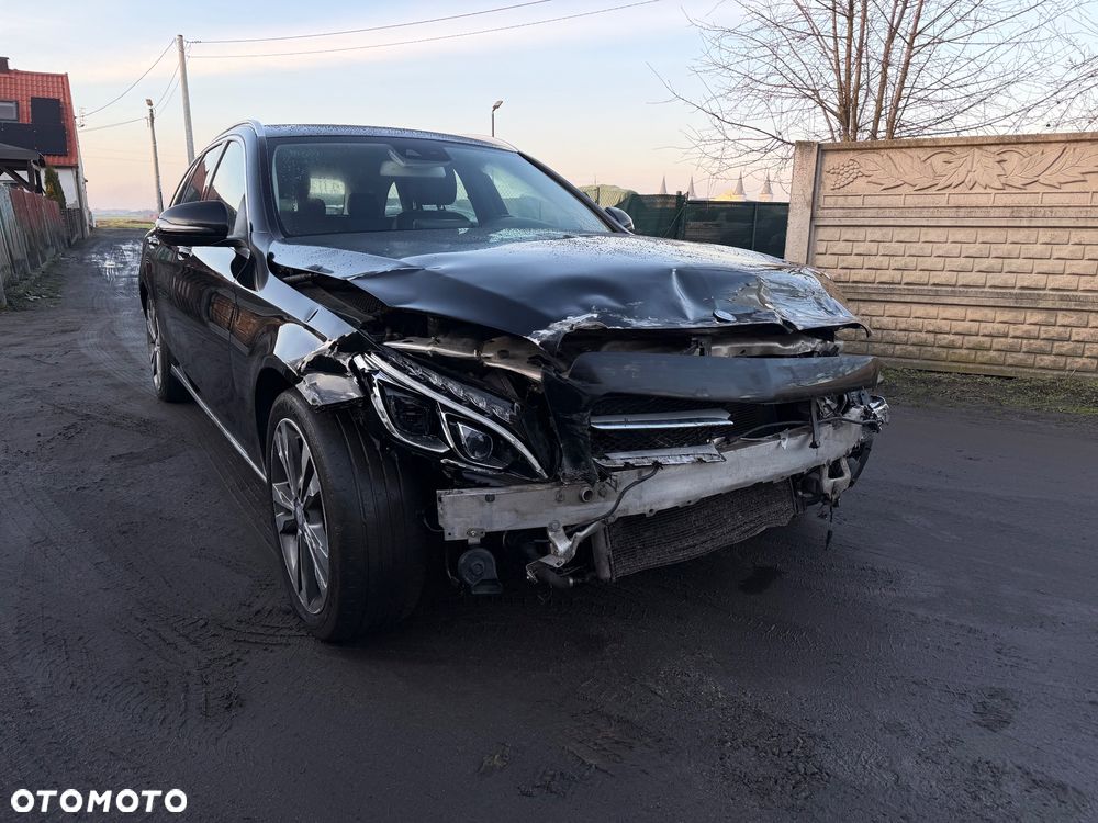 Mercedes-Benz Klasa C 220 CDI Avantgarde Edition - 6