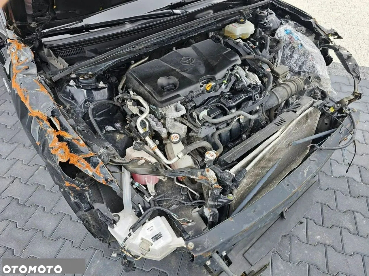 Toyota Camry - 12