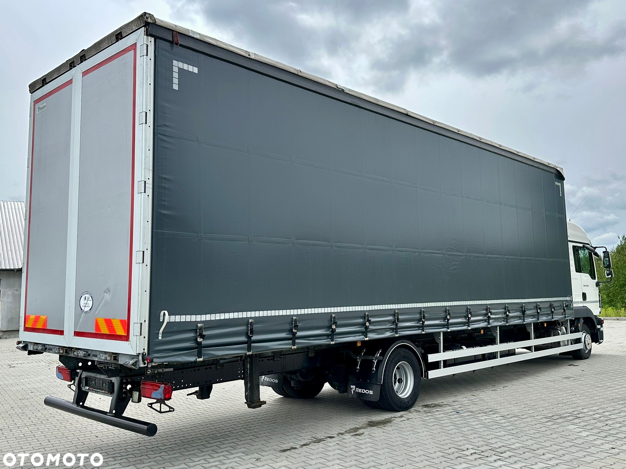 MAN TGL 12.250 / FIRANKA / 23 EUROPALETY / 9.5 M DŁUGOŚCI / NISKI PRZEBIEG / 380 TYS KM / SYPIALKA / 11.2020 ROK - 3