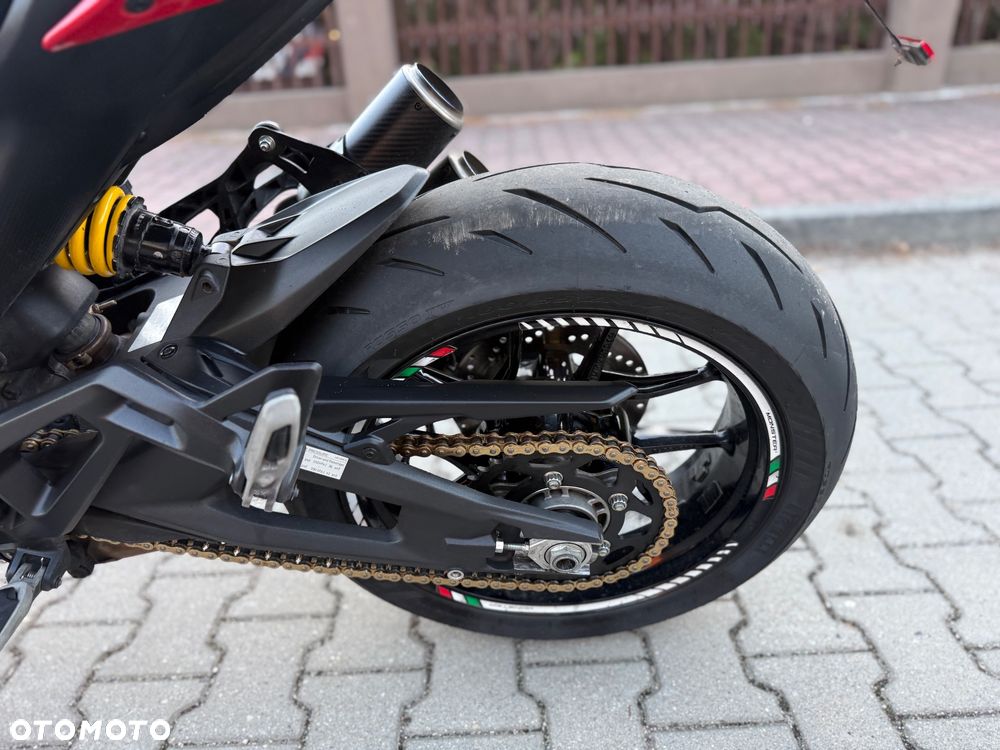 Ducati Monster - 22