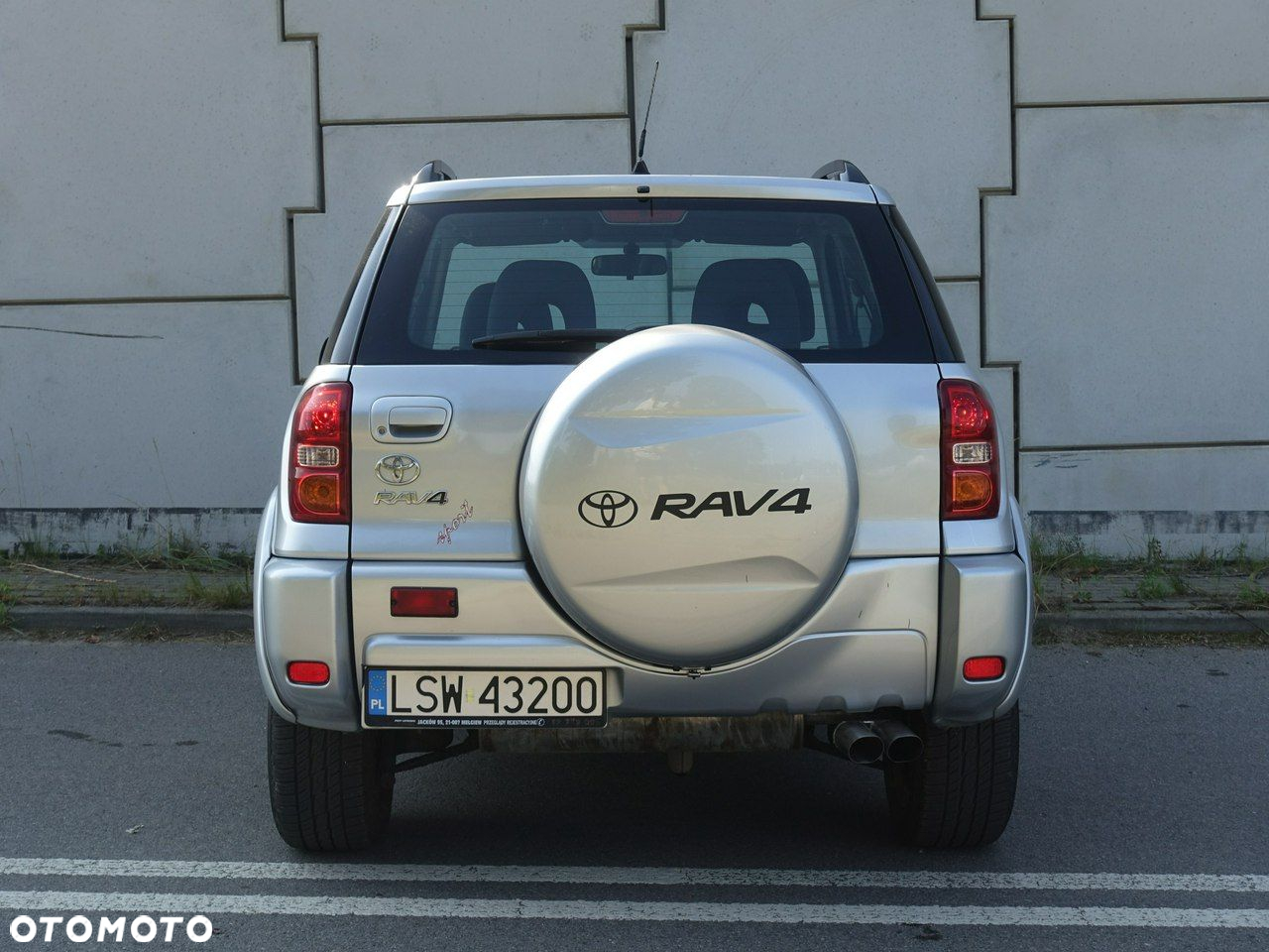 Toyota RAV4 - 8