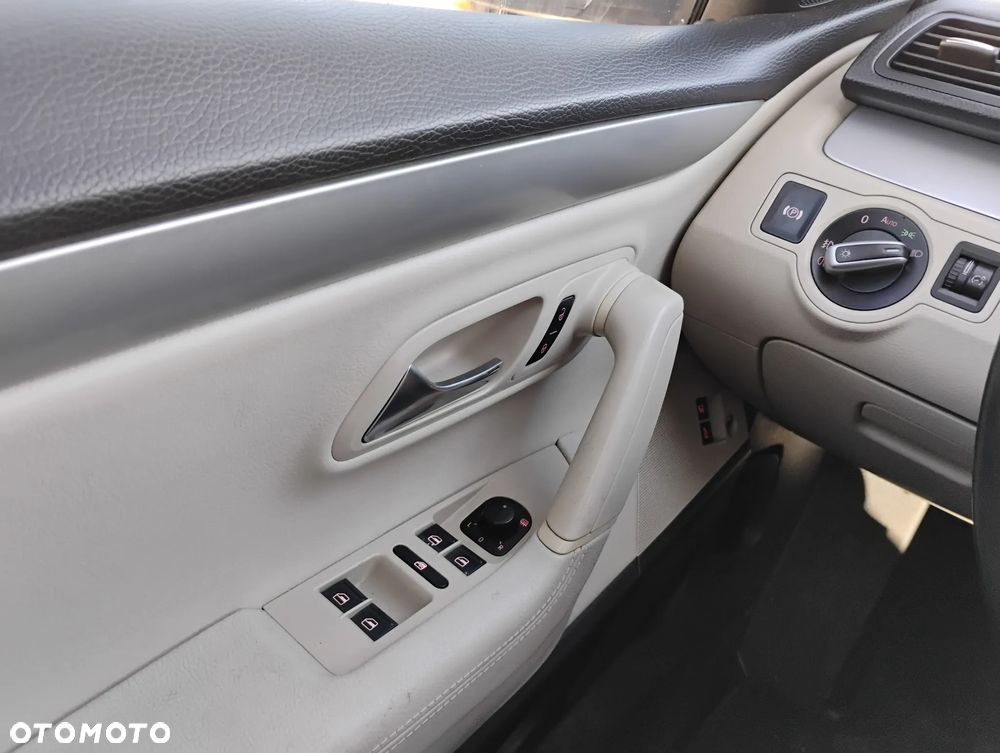 Volkswagen Passat CC 2.0 TSI DSG Exclusive - 10