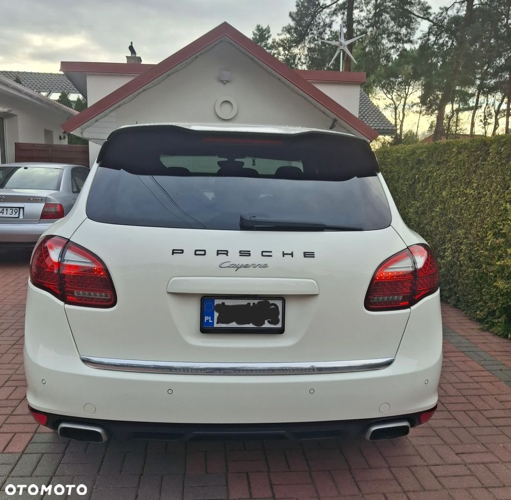 Porsche Cayenne Platinum Edition - 3