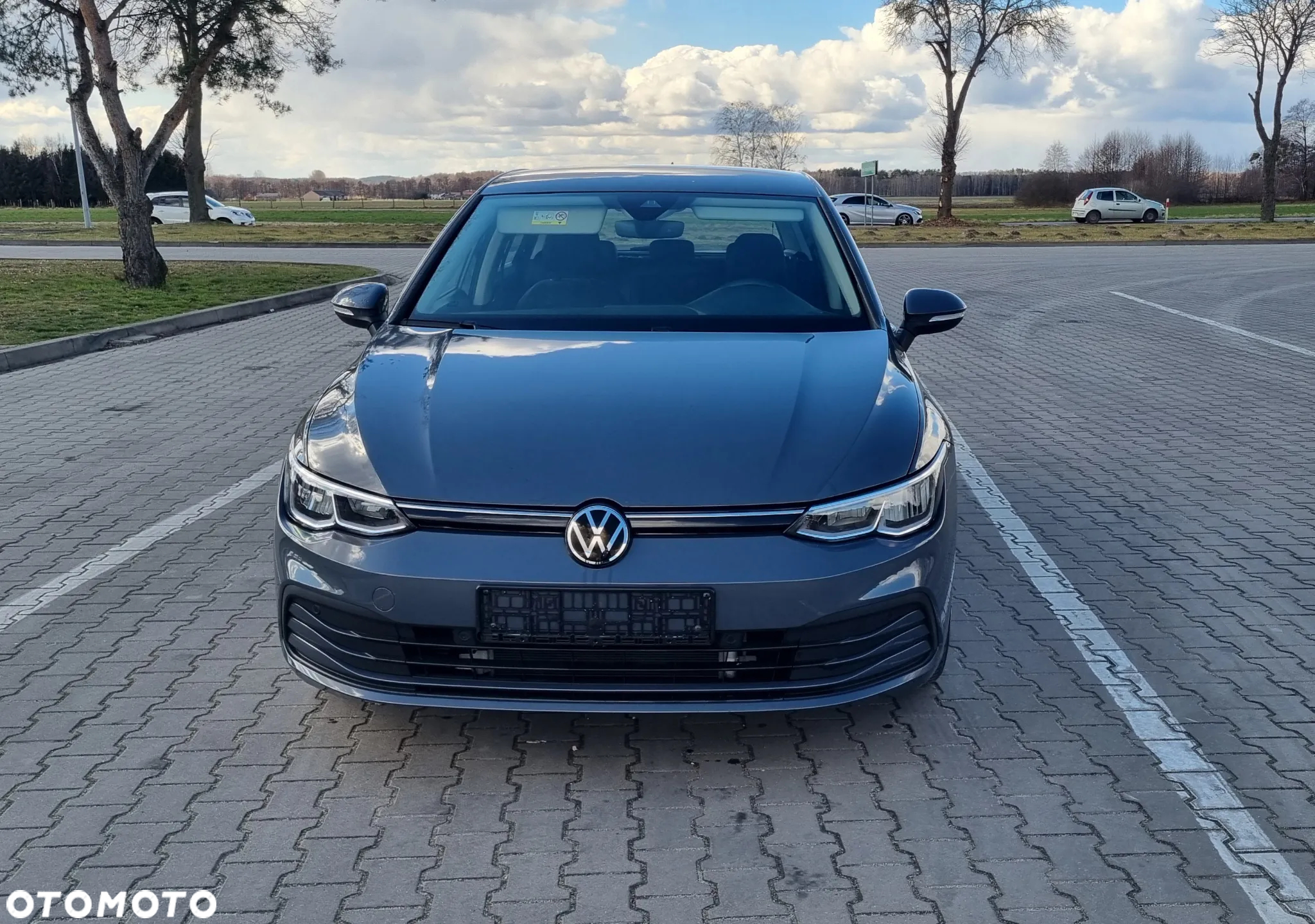 Volkswagen Golf VIII 1.0 eTSI Life DSG - 3