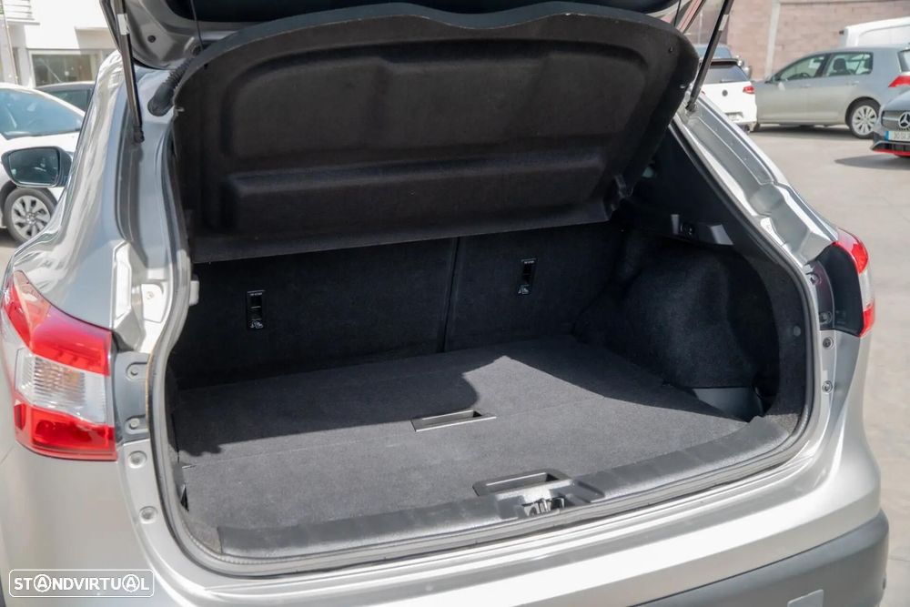 Nissan Qashqai 1.5 dCi Tekna Bose - 27