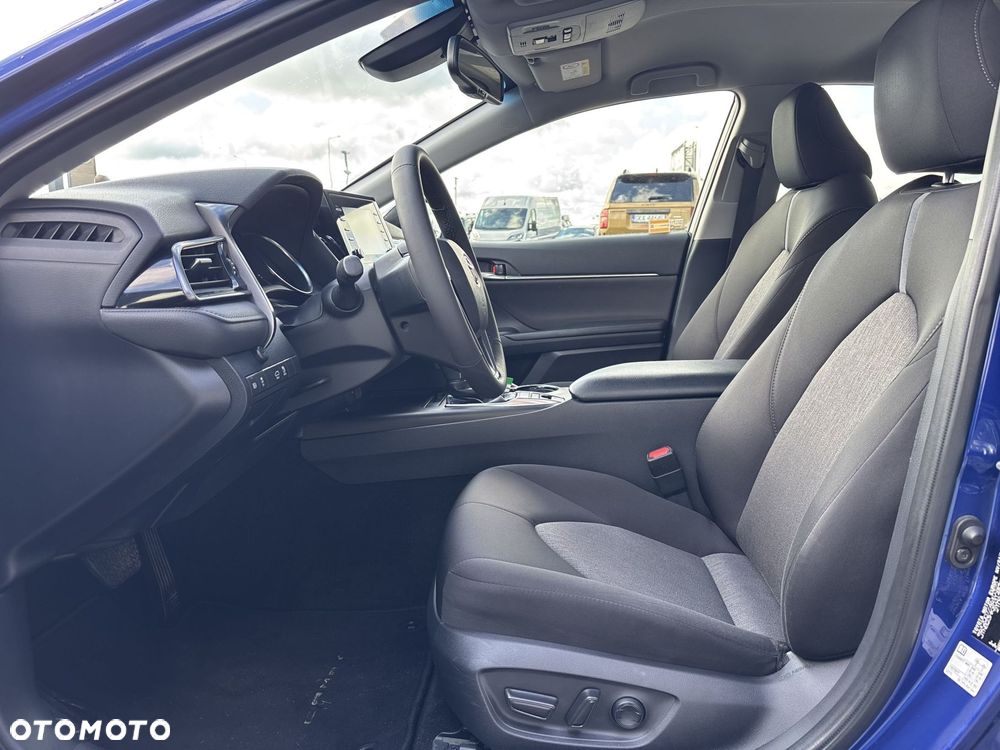 Toyota Camry 2.5 Hybrid Comfort CVT - 10