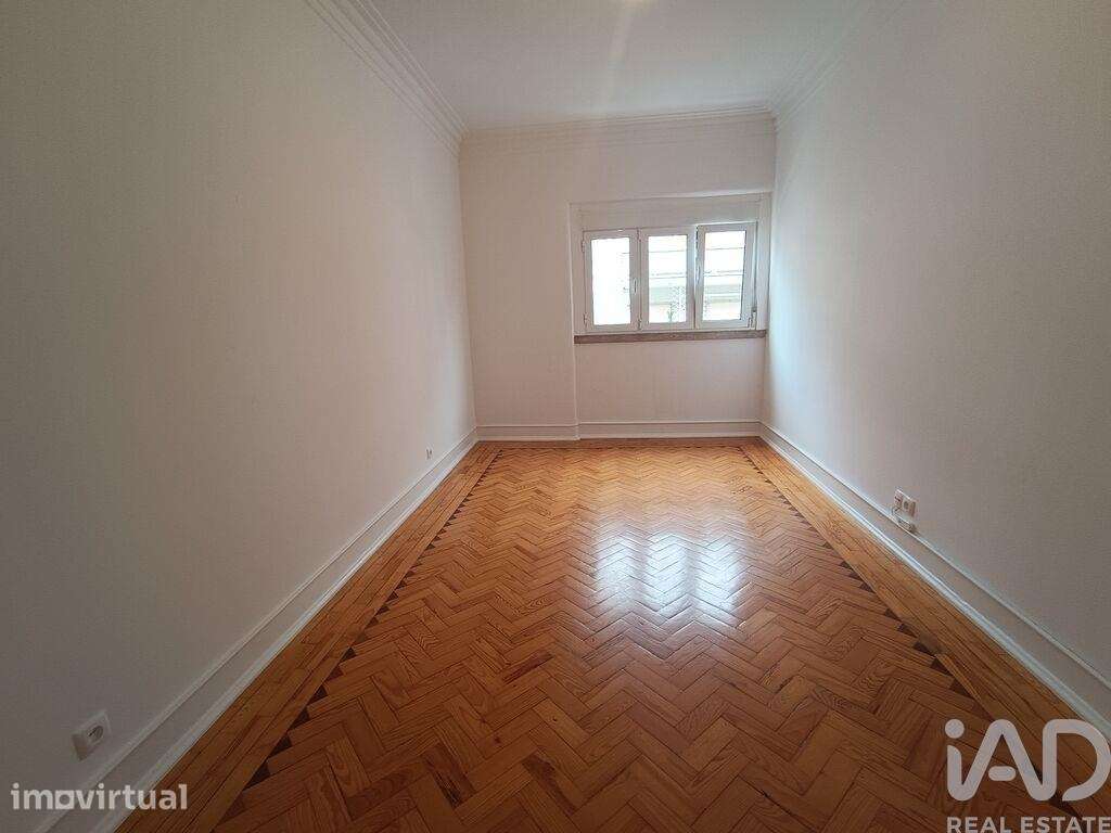 Apartamento T3 em Campo de Ourique de 101,00 m2 - Grande imagem: 3/30