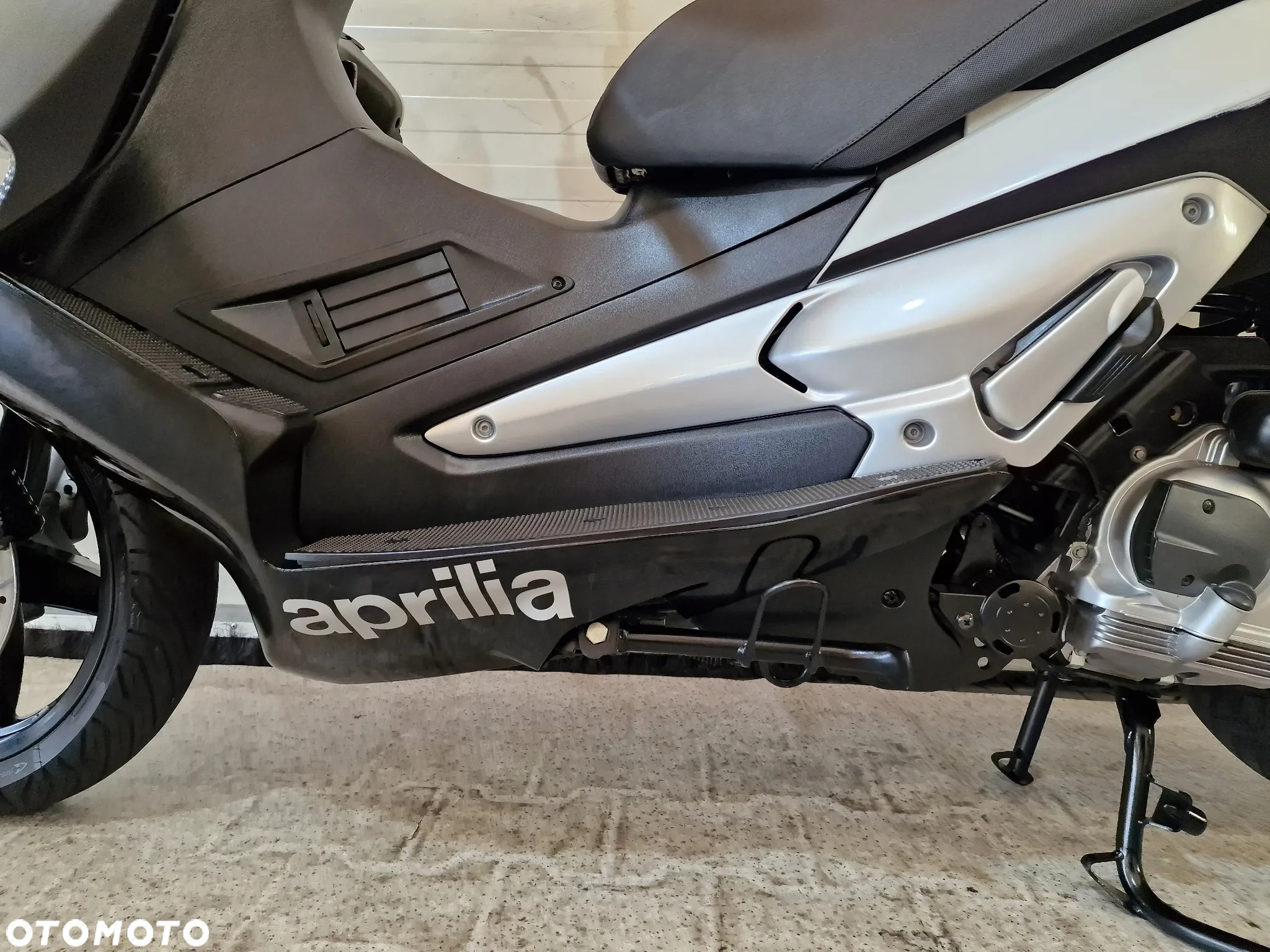Aprilia SR - 12