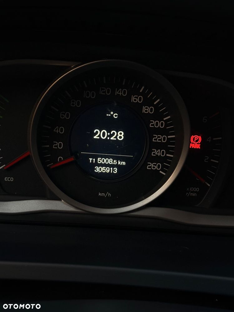 Volvo V60 D4 Drive-E Kinetic - 16
