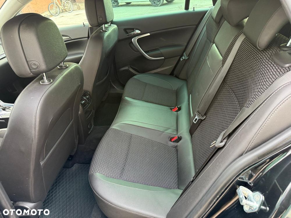 Opel Insignia 2.0 CDTI - 9